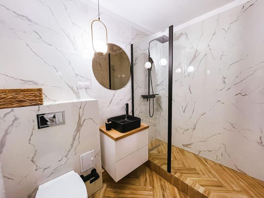 Quickspace Modern Concept Bukarest Eksteriør billede